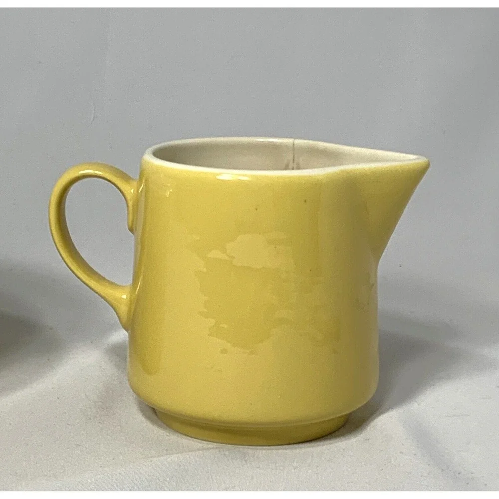 California Pottery Creamer and Sugar Yellow Vintage‎ Mid Century MCM FLAWS